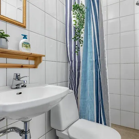 Affordable Studio In Vibrant Central Location. Sg5 * Bergen
